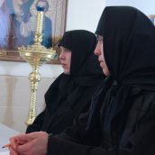 В Сезеновском монастыре прошел круглый стол по направлению: "Древние монашеские традиции в условиях современности"