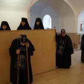 Архиерейская служба в Сезеновской обители