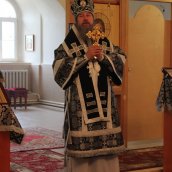 Литургия Преждеосвященных Даров архиерейским чином.