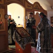 Литургия Преждеосвященных Даров архиерейским чином.
