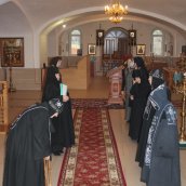 Владыка Максим поздравил матушку игумению с юбилеем