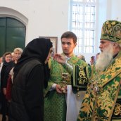 "Горы и холми, взыграйте, пустыня Афонская, возвеселися"