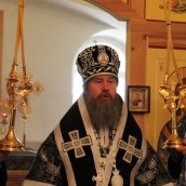 Литургия Преждеосвященных Даров архиерейским чином.
