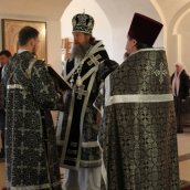 Литургия Преждеосвященных Даров архиерейским чином.
