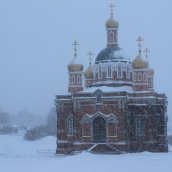 "Явися Спас, благодать и истина, во струях Иорданских"