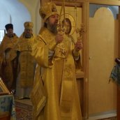 Архиерейская служба в Сезеновской обители.