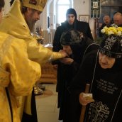 Архиерейская служба в Сезеновской обители-