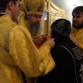 Архиерейская служба в Сезеновской обители