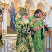 "Горы и холми, взыграйте, пустыня Афонская, возвеселися"