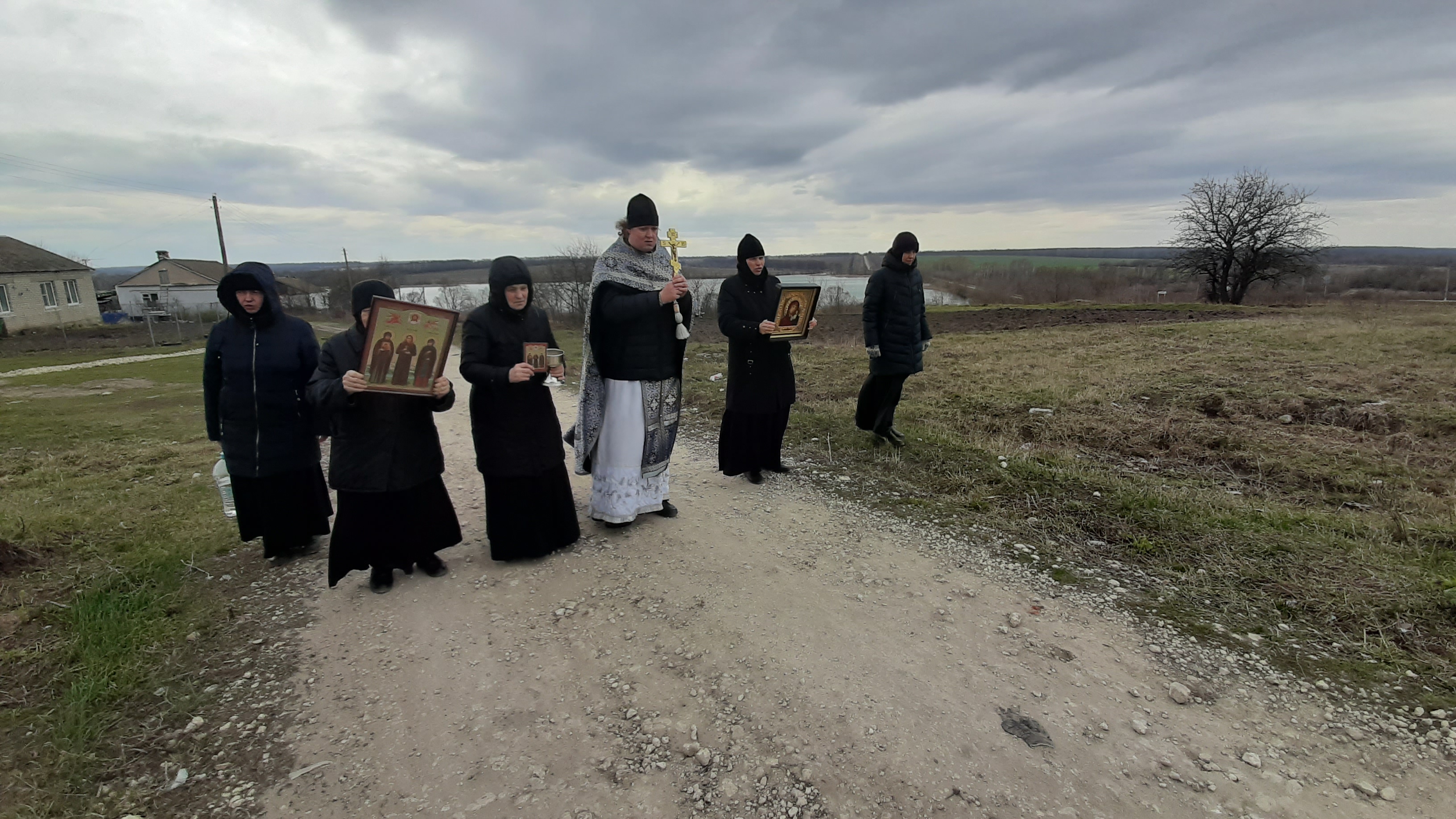 Крестный ход во время вредоносного поветрия
