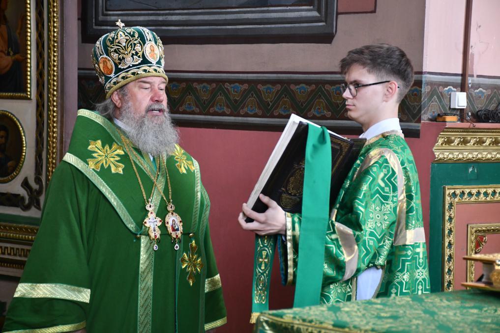 Литургия в Вознесенском соборе