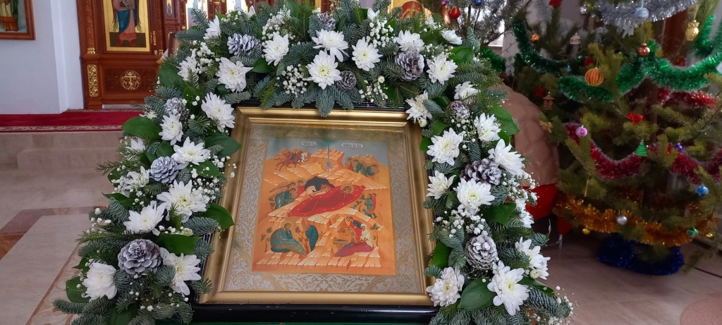 Слава в вышних Богу, и на земле мир, в человецех благоволение