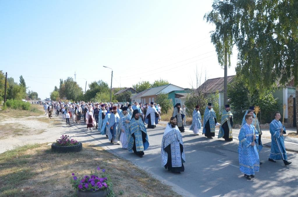 Крестный ход в день празднования Елецкой иконы Божией Матери
