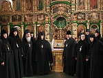 Круглый стол "Древние монашеские традиции в условиях современности"