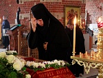 Вечерня с выносом Плащаницы 