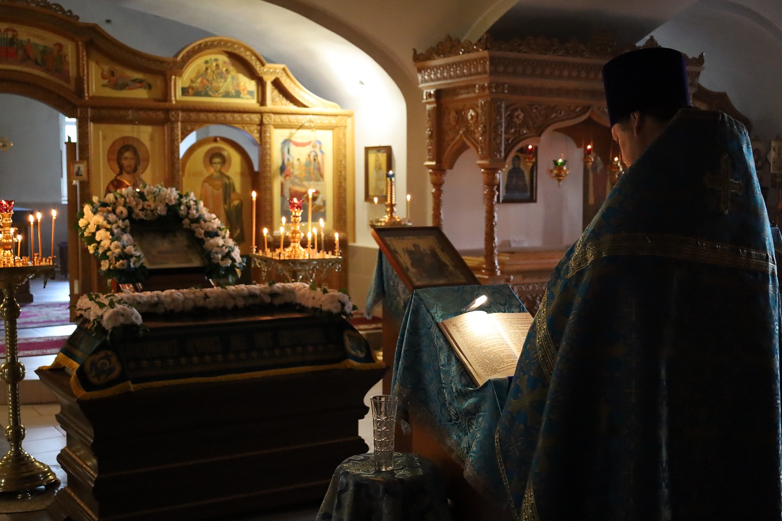 "В РОЖДЕСТВЕ ДЕВСТВО СОХРАНИЛА ЕСИ, ВО УСПЕНИИ МИРА НЕ ОСТАВИЛА ЕСИ" — фото 13