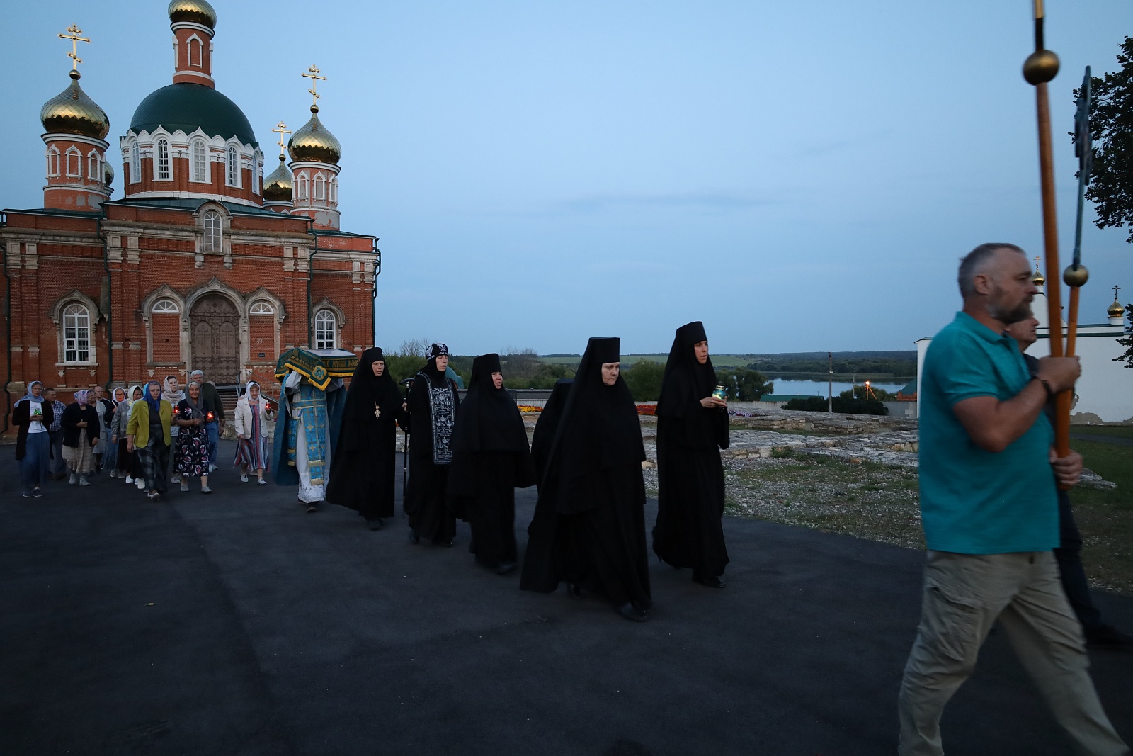 "В РОЖДЕСТВЕ ДЕВСТВО СОХРАНИЛА ЕСИ, ВО УСПЕНИИ МИРА НЕ ОСТАВИЛА ЕСИ" — фото 33